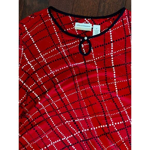 EUC Alfred Dunner red and black plaid womens blouse Plus size 2X - Picture 3 of 6